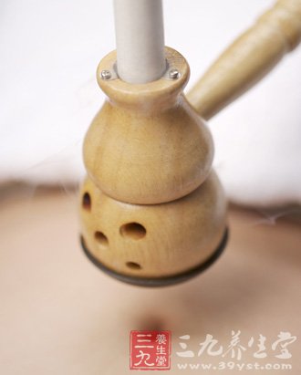 點擊將在新窗口查看全圖 中醫(yī)養(yǎng)生 巧用艾灸防扁桃體發(fā)炎